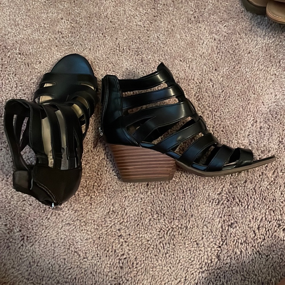 Sam Edelman black heeled sandals